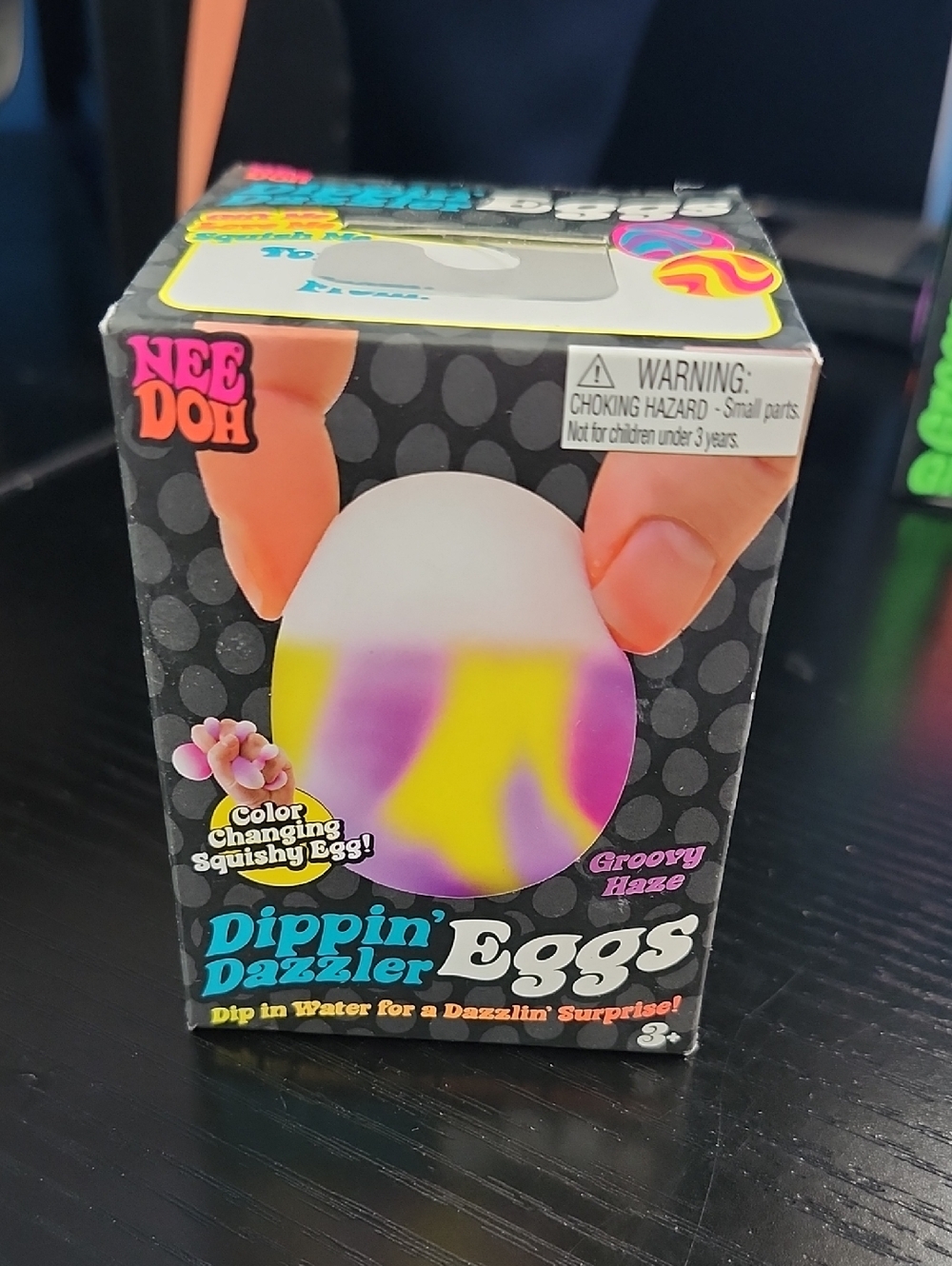 NeeDoh Dippin' Dazzler Eggs - Purple/Yellow/White Color Changing Squishy Egg